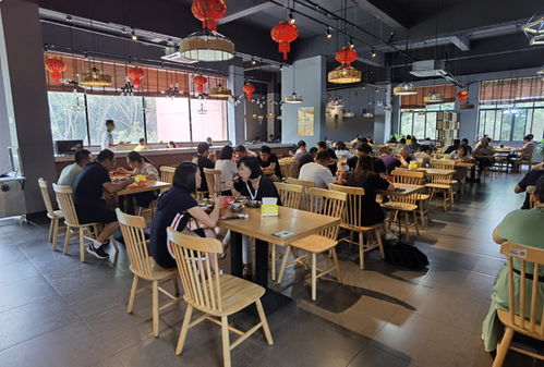 濃情九月 師恩難忘 餐飲服務中心獻禮教師節